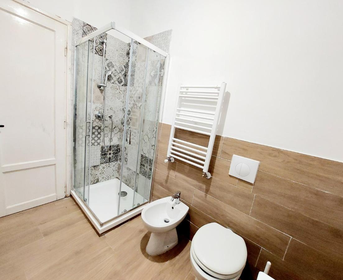 Bbhome Stylish Gold Near Trastevere Station Rom