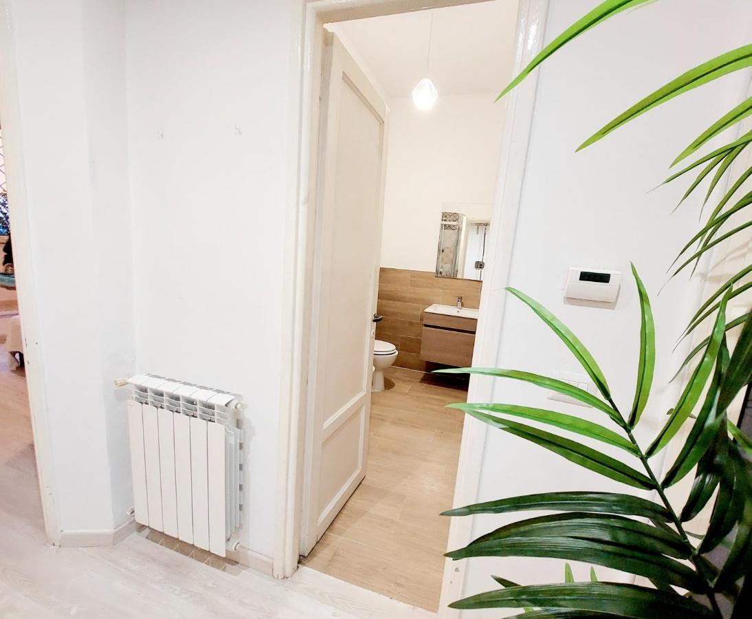 Bbhome Stylish Gold Near Trastevere Station Apartment Rom